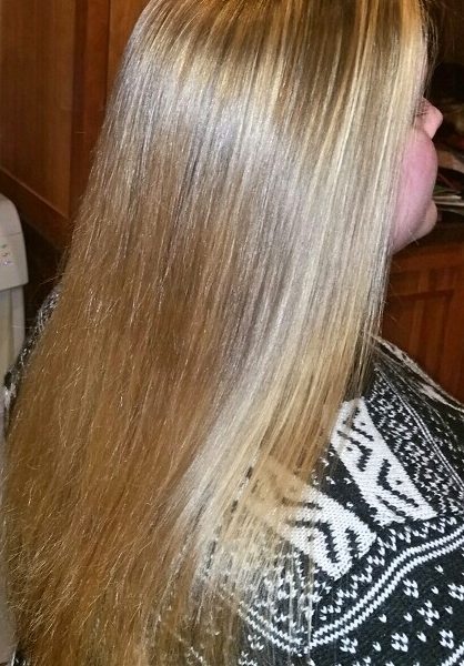 long blonde hair with lowlights